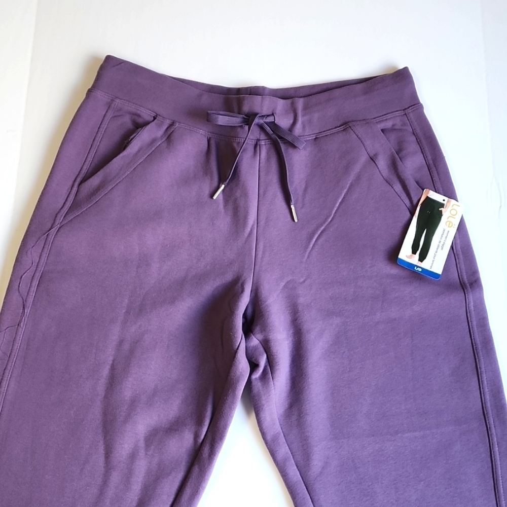 LOLE Four Way Stretch Jogger Size Large